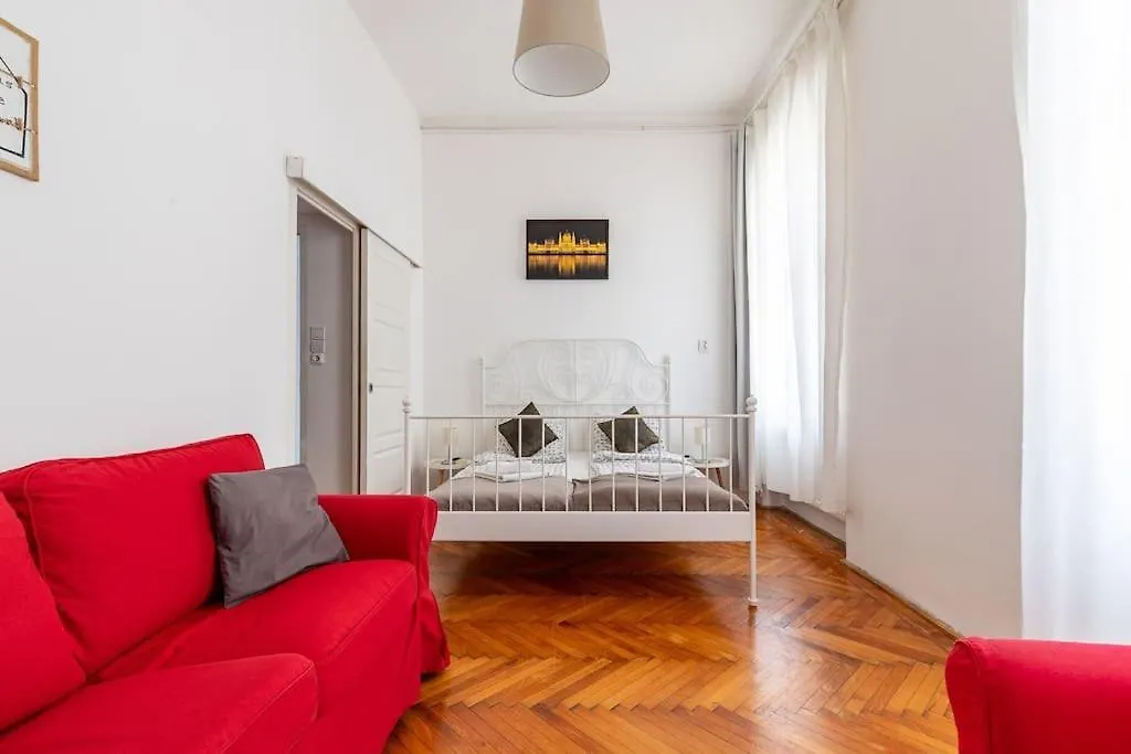 Apartamento Peace Oasis In The Pulsing City Budapest