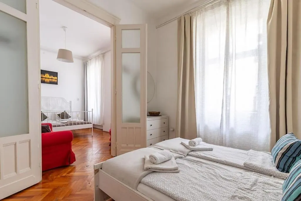 Peace Oasis In The Pulsing City Budapest Apartamento